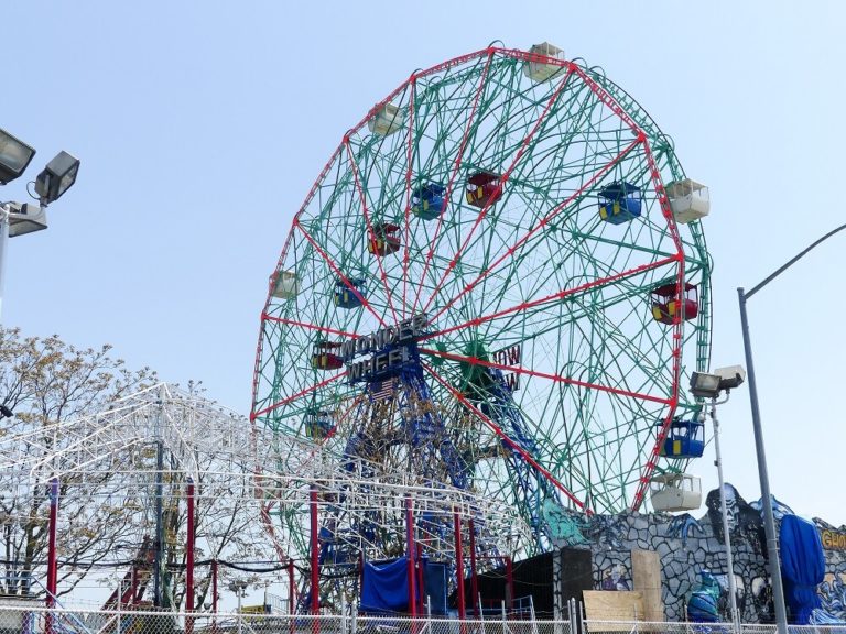 Das Wonder Wheel Riesenrad bei Coney Island