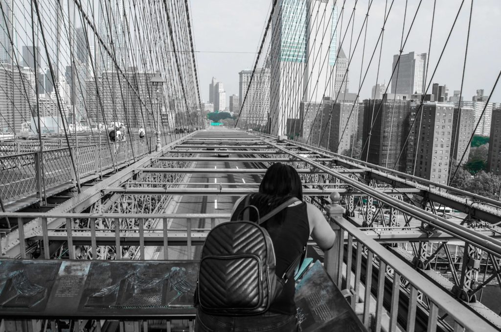 Fotografieren auf der Brooklyn Bridge in New York
