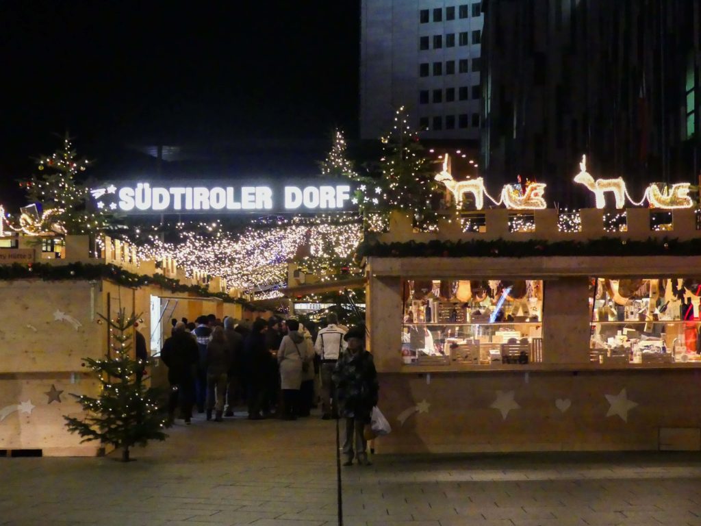 Südtiroler Dorf Weihnachtsmarkt Leipzig
